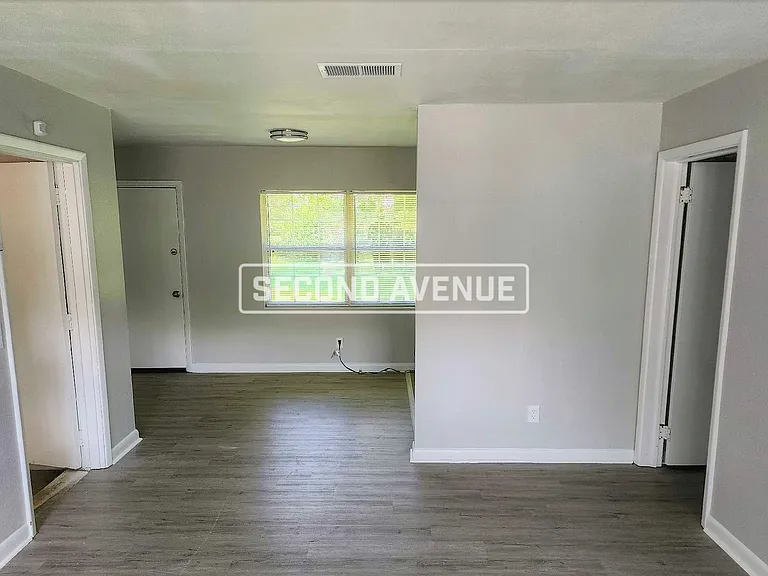 3015 Lansdell Dr — Photo 7