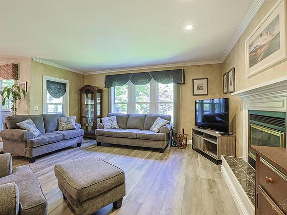 5th image of 1081 Oysterbay Dr