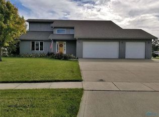 102 E Greenwood Dr, Haskins, OH