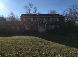 333 Chestnut Ct, Yorktown Heights, NY 10598