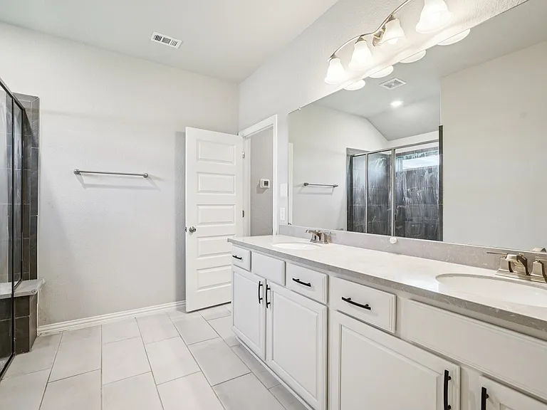 2034 Egret Ave — Photo 11