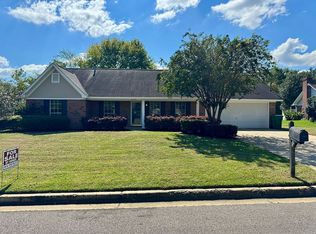2609 Bay Cir, Tupelo, MS 38801