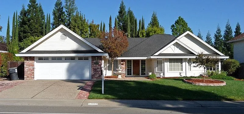 1217 Ridgecrest Way photo 1