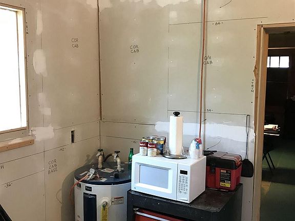 4th image of 1620 N 16th Ave