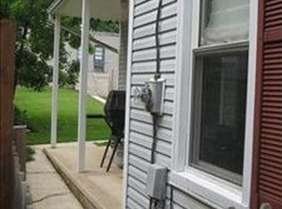 211 Hanover St, Glen Rock, PA 17327