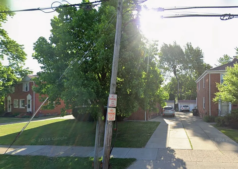 235 E 250th St