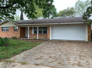 2111 Timberlane St, Conroe, TX 77301