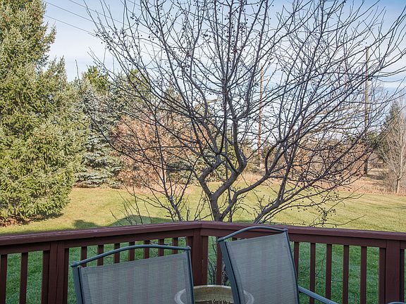 4th image of 179 Gailes Ct