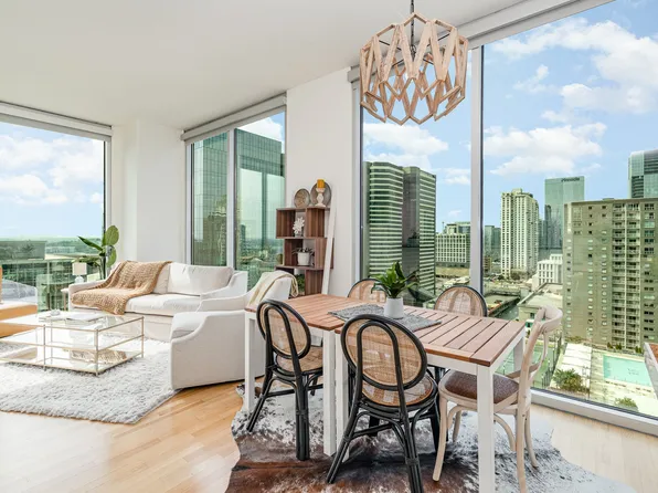 415 Church St APT 1614, Nashville, TN 37219