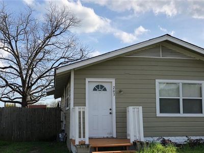 203 W Chestnut St, Kaufman, TX, 75142