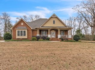 706 Strawhorne Rd, Due West, SC 29639