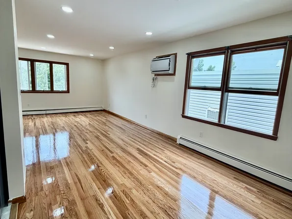110 Humphrey Ave Floor 2, Bayonne, NJ 07002
