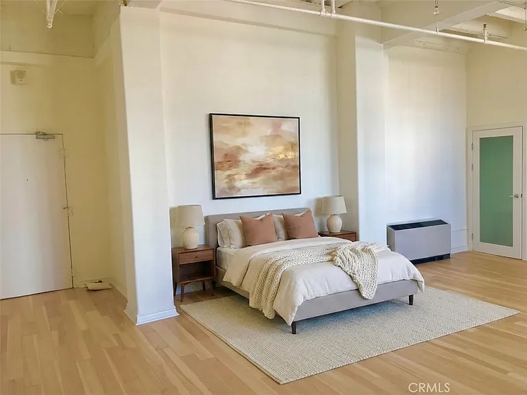 312 W 5th St #926 — Photo 3