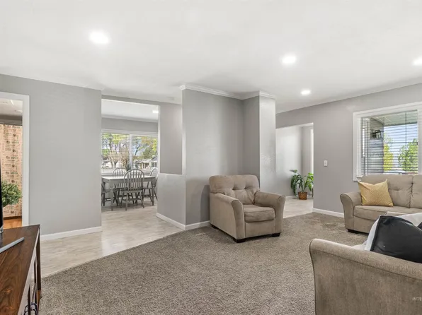 1924 Cedar Ave, Lewiston, ID 83501