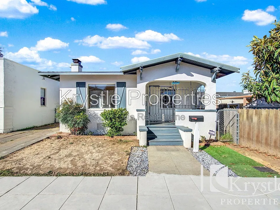 1621 Napa St