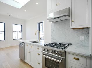 1227 N 6th St #3M, Philadelphia, PA 19122