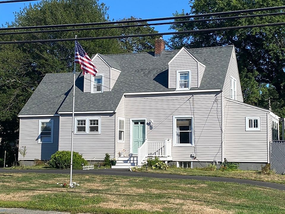 1st image of 90 Lowell Ave