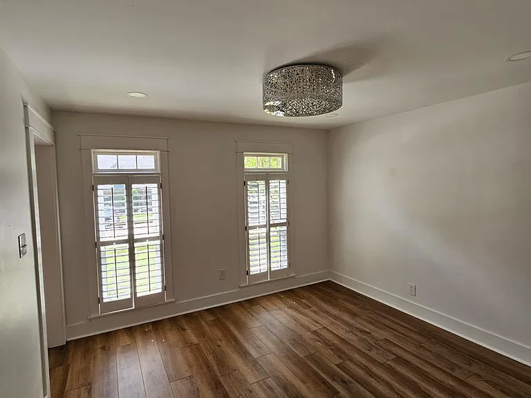3020 Laurinburg Cir — Photo 5