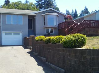 576 12th Ave, Coos Bay, OR 97420