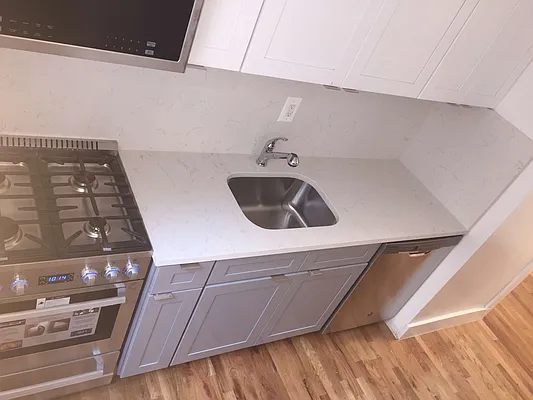 Rented by Arena Real Estate | media 15