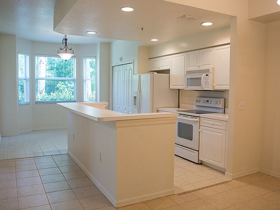 4th image of 20081 Barletta Ln Unit 2812