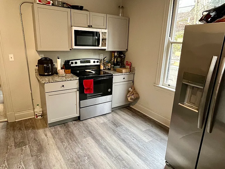 245 Helen St #1 — Photo 12