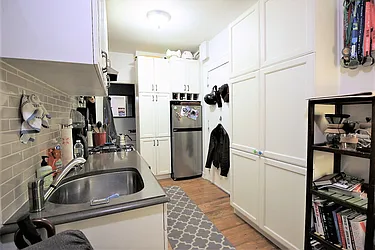 Rented by City Connections Realty