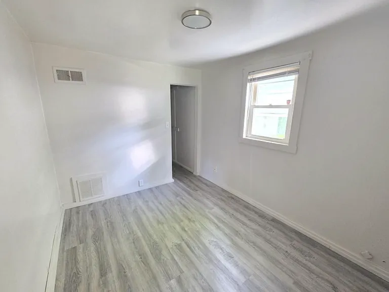 428 La Rosh Street Ct — Photo 4