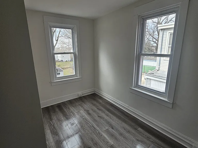 851 Centre St — Photo 5