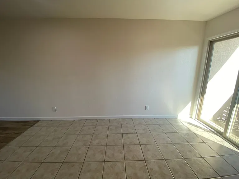2212 Pine St — Photo 43
