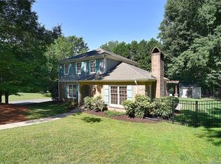 7214 Valley Haven Dr, Charlotte, NC 28211