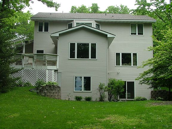 3rd image of 20462 Austin St NE