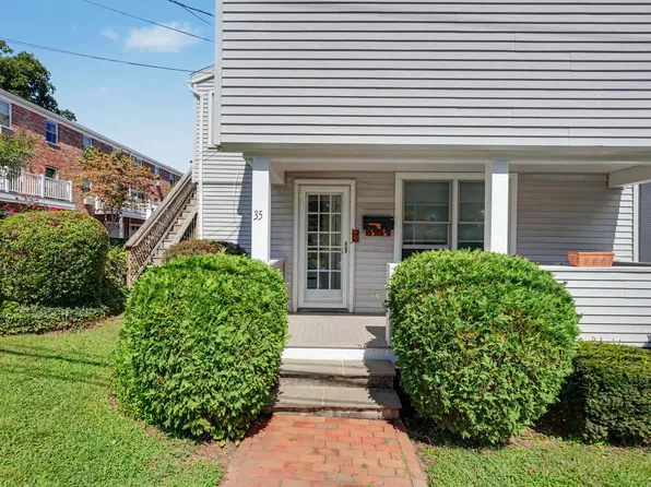 35 Mulberry St #2, Stamford, CT 06907