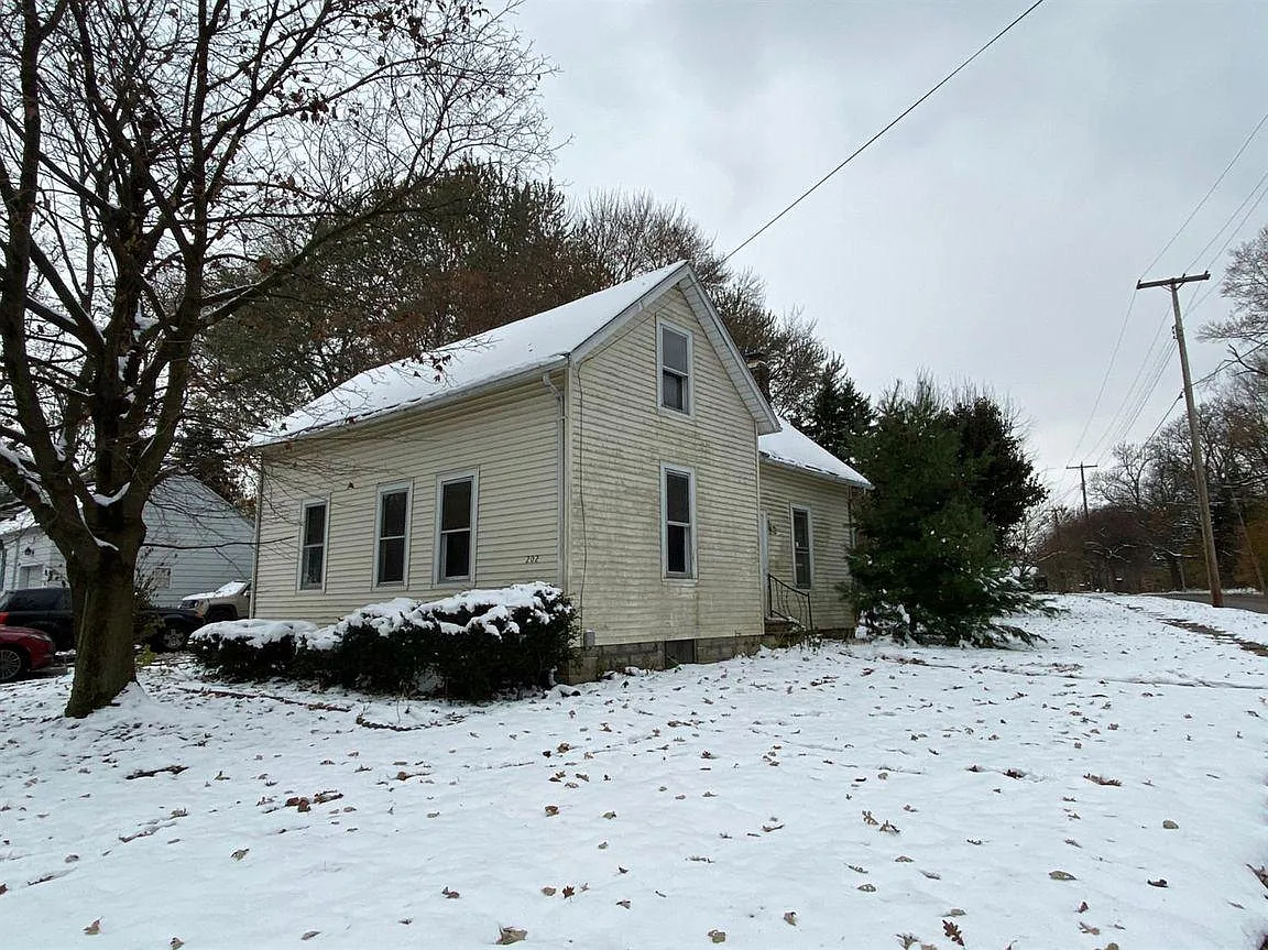 202 Colfax Ave photo 1