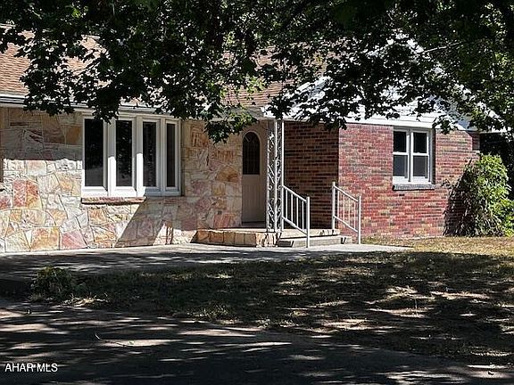 5th image of 1217 Barton Rd