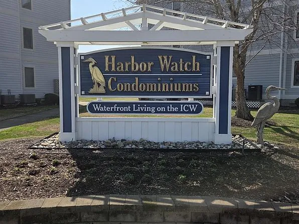 2 Harbor Watch Dr Unit 718, Chesapeake, VA 23320