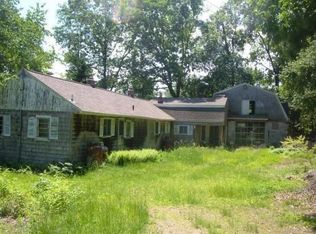 62 Westford Rd, Ayer, MA 01432