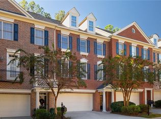 498 Vinings Estates Dr SE, Mableton, GA 30126