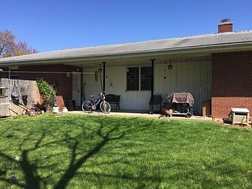 4th image of 209 Clarence Ave