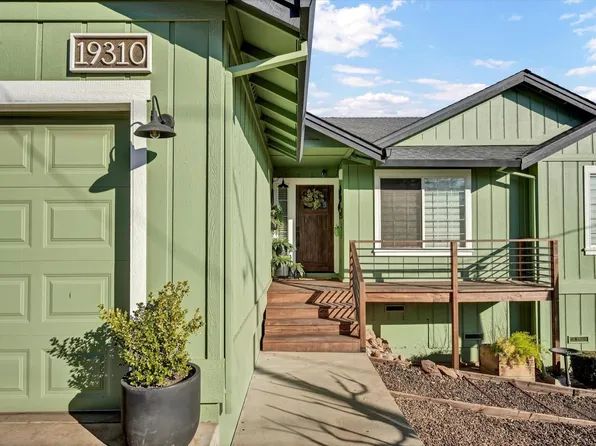 19310 Ravenhill Road, Hidden Valley Lake, CA 95467