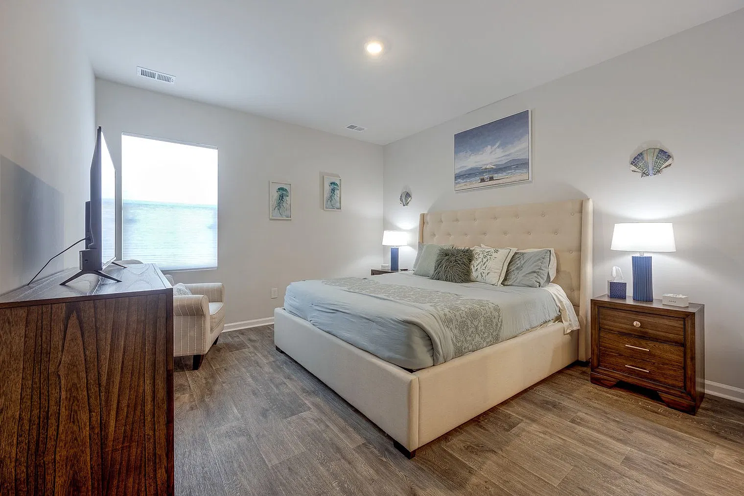 3 bed, 3.0 bath, 1496 sqft, $2,806 — Photo 3
