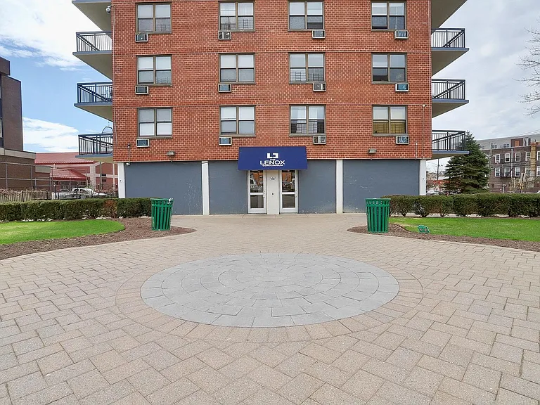 500 Central Ave #610 — Photo 3