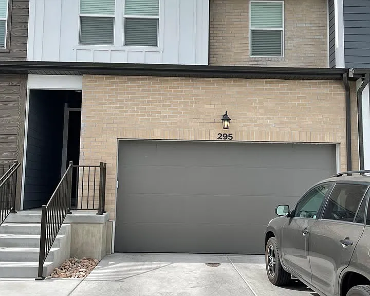 295 W 660 N — Photo 1