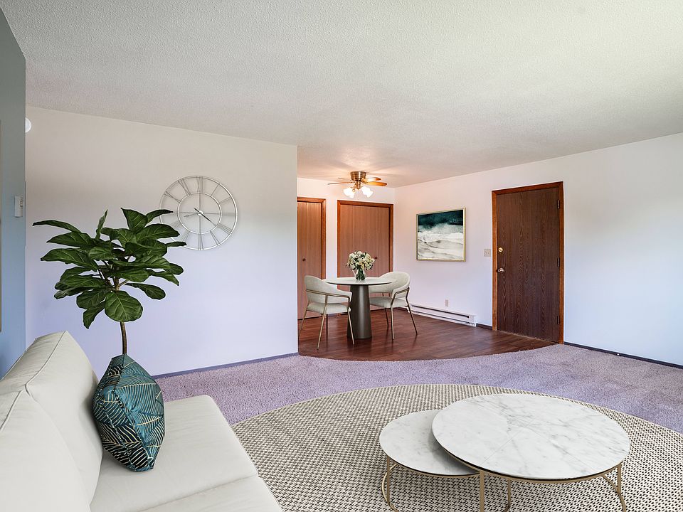 Fargo, ND Summerfield Apartments | 21A | Living