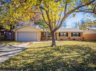 6015 Oxford Ave, Lubbock, TX 79413