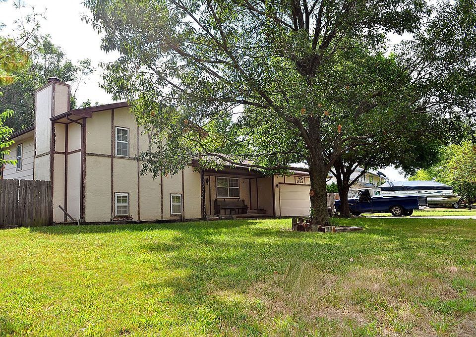 1st image of 1638 Pin Oak Ct