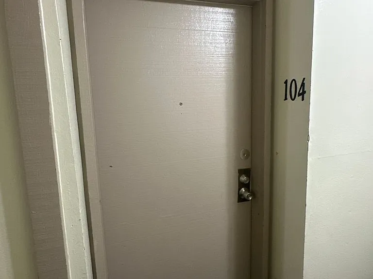 400 S. Kingsley Drive — Photo 84