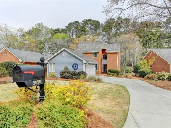 2620 Camden Glen Ct, Roswell, GA 30076