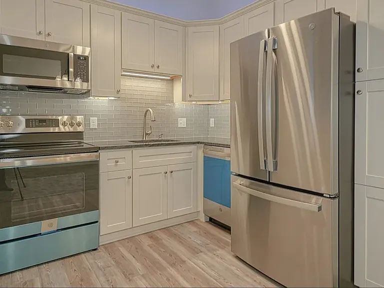 74 Beach St #6-9 — Photo 1
