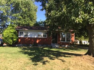 9211 New Maple Rd, Louisville, KY 40229